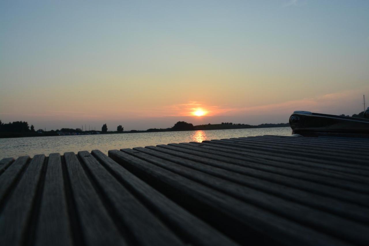 Hausboot Lagoon Stralsund Extérieur photo